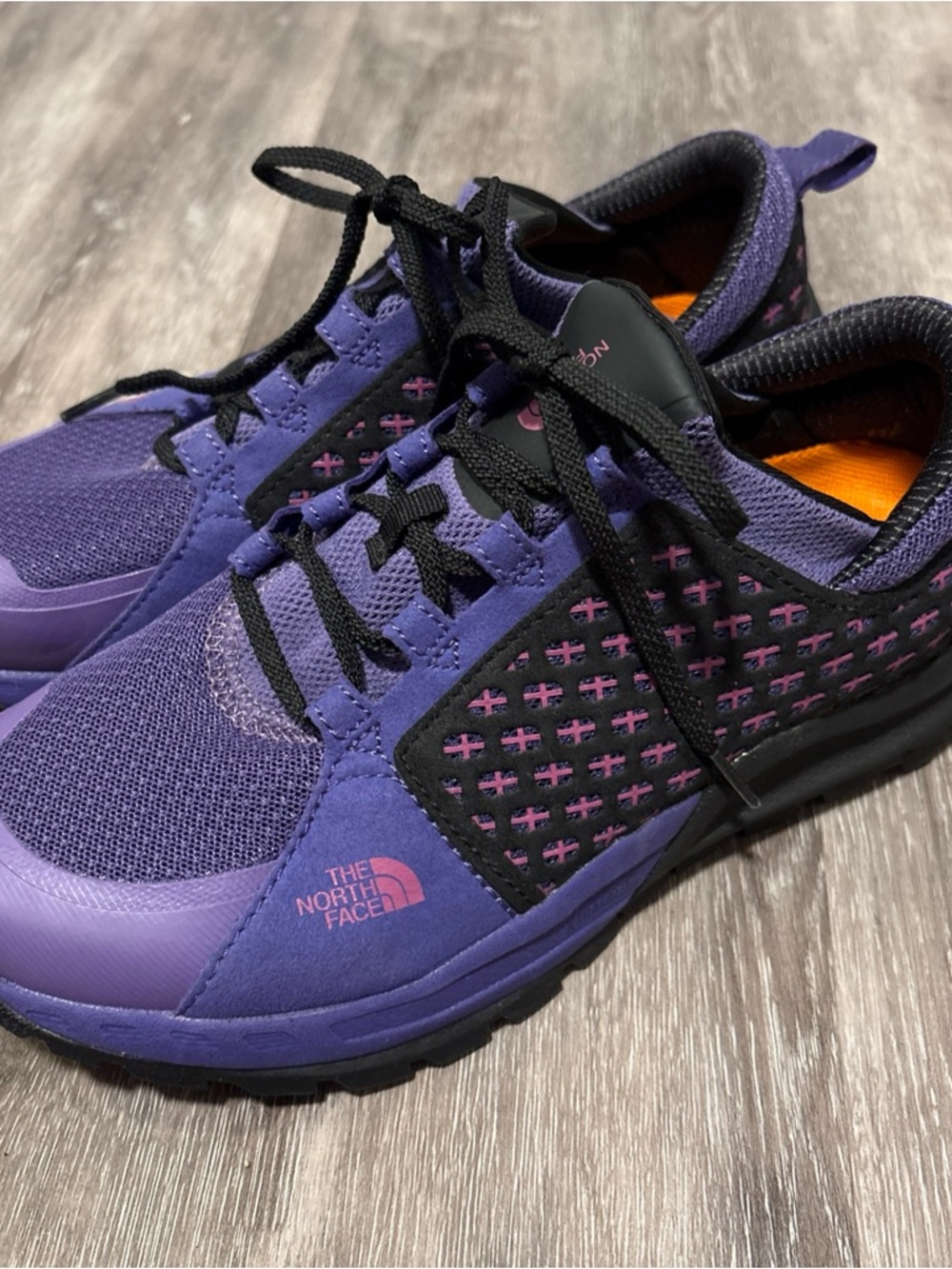 Women’s The North Face Trail Hiking Shoes Size  7 B Mountain EUC